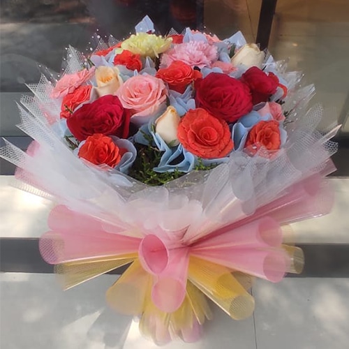 “25 Mixed Rose with cellophane sheet Packing”