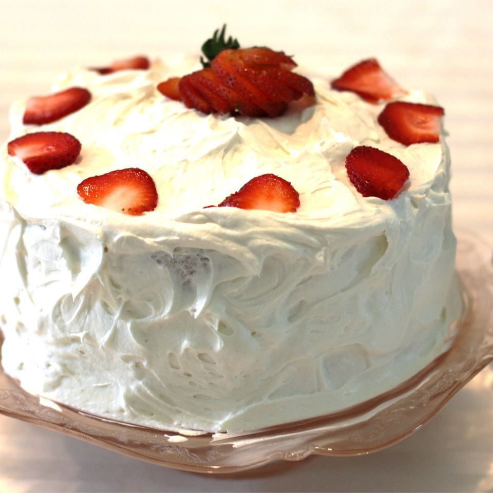 strawberry dream cake 1kg
